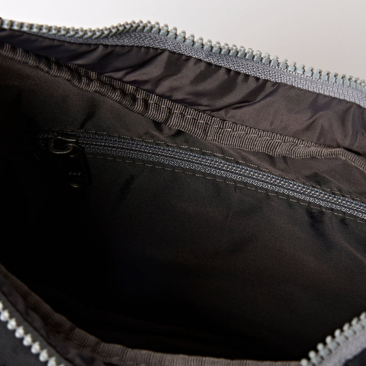 Belsize Handbag Black Taslon