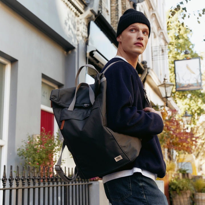 Finchley A Carbon Recycled Canvas