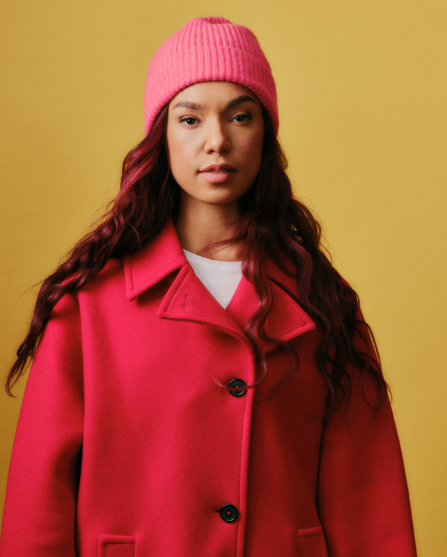 Shard Cashmere Beanie Hat in Coral