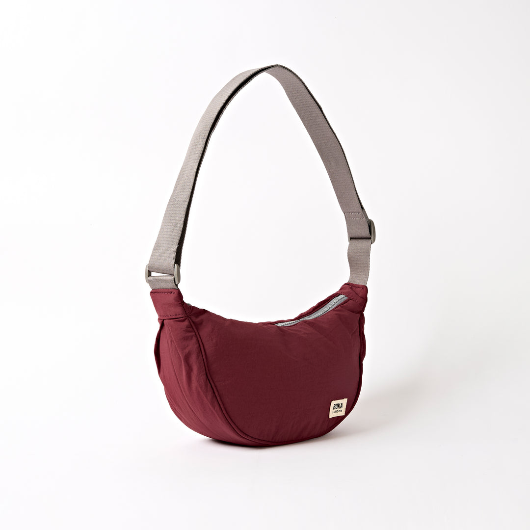 Farringdon Bordeaux Taslon