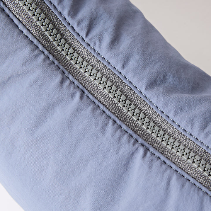 Farringdon Retro Blue Taslon