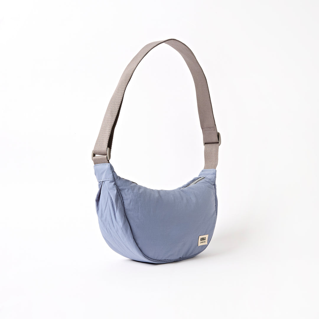Farringdon Retro Blue Taslon