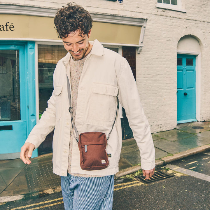 Bond Pocket Crossbody Bag in Carbon