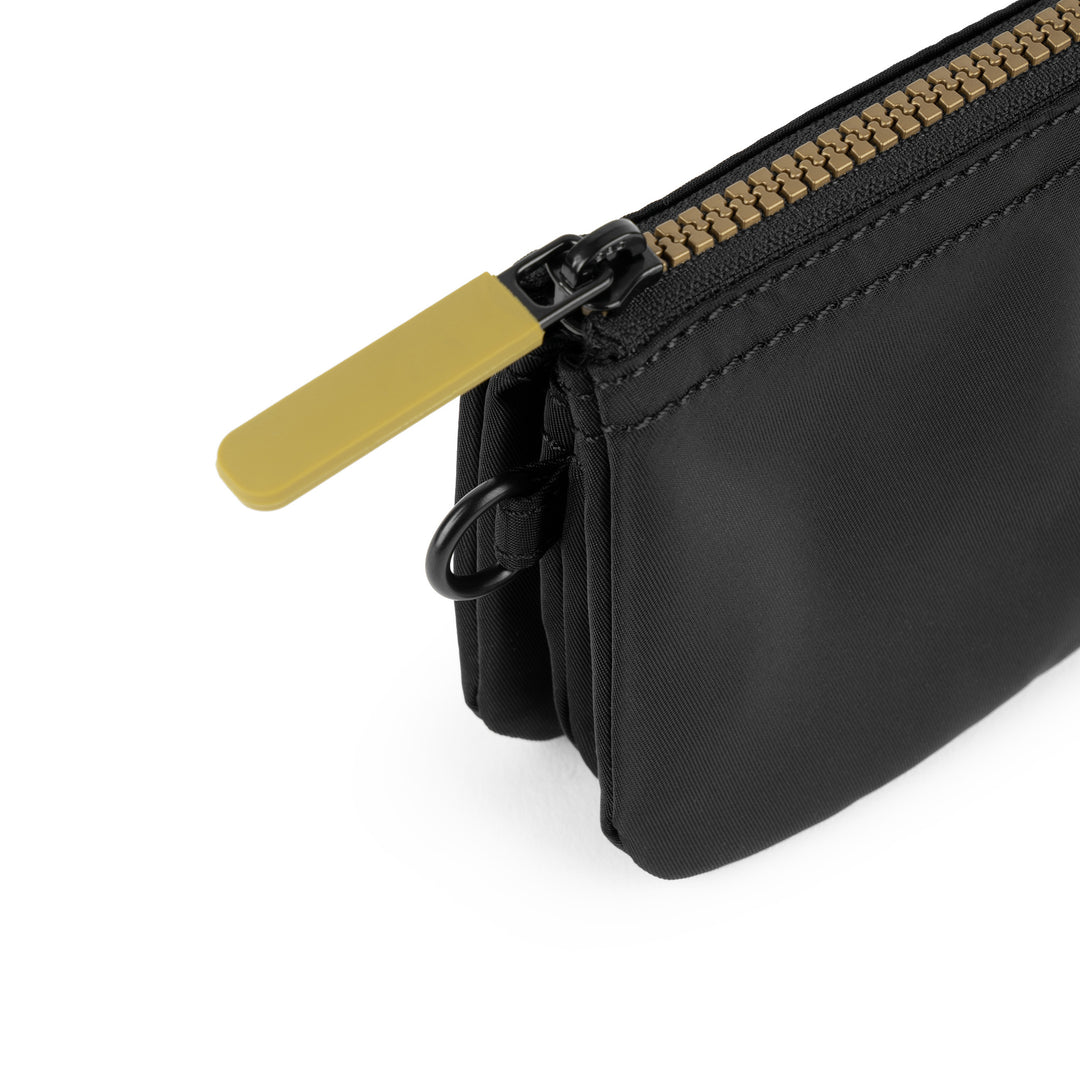 Carnaby Gold Label Recycled Nylon