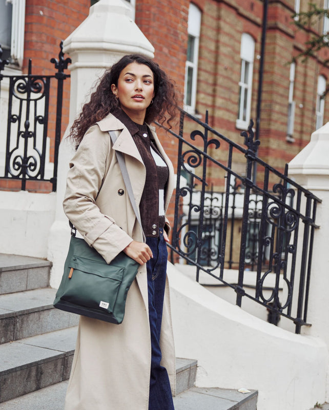 Kennington Crossbody Bag in Graphite