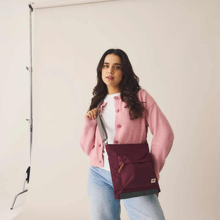 Kennington Crossbody Bag in Midnight