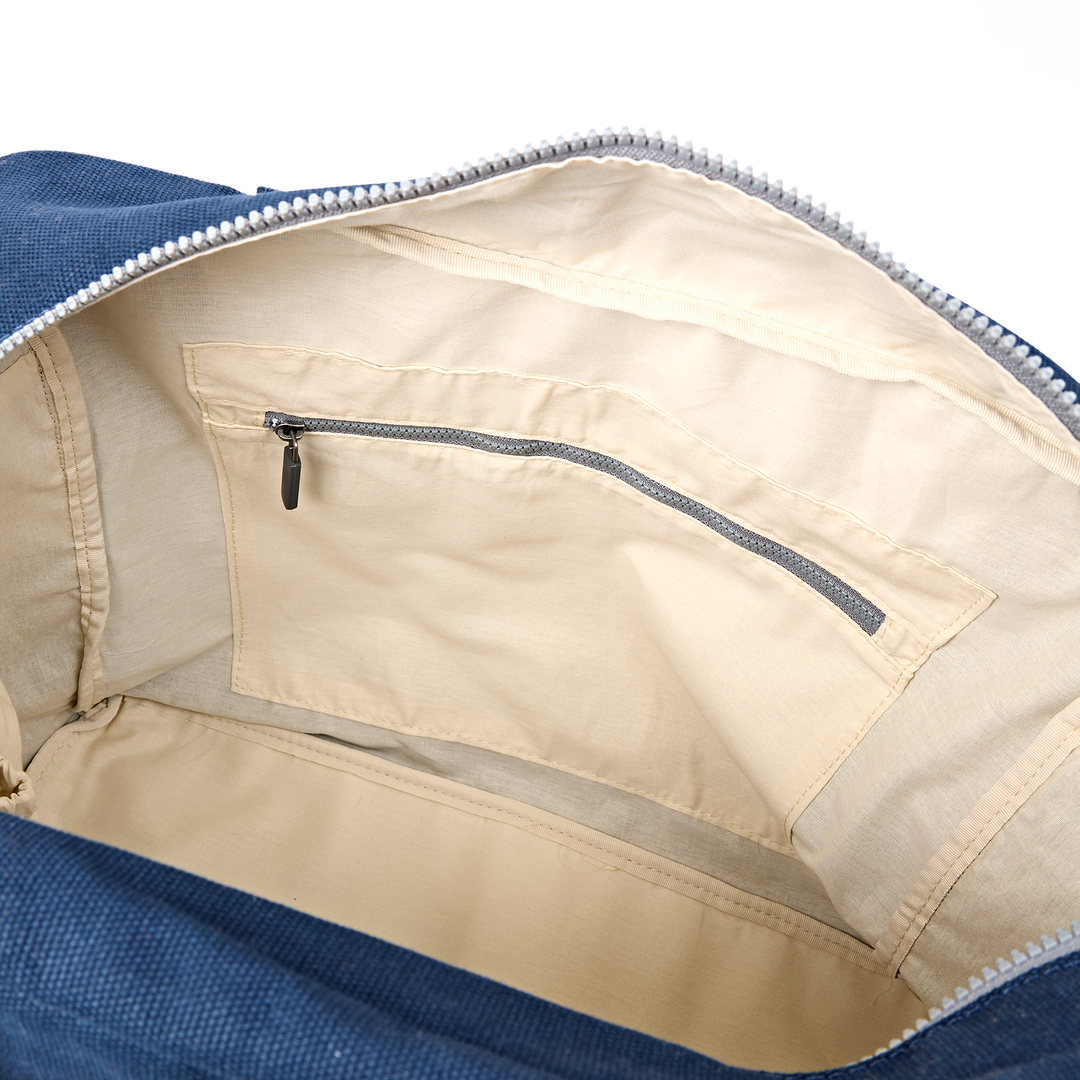 Sloane Shoulder Bag in Admiral