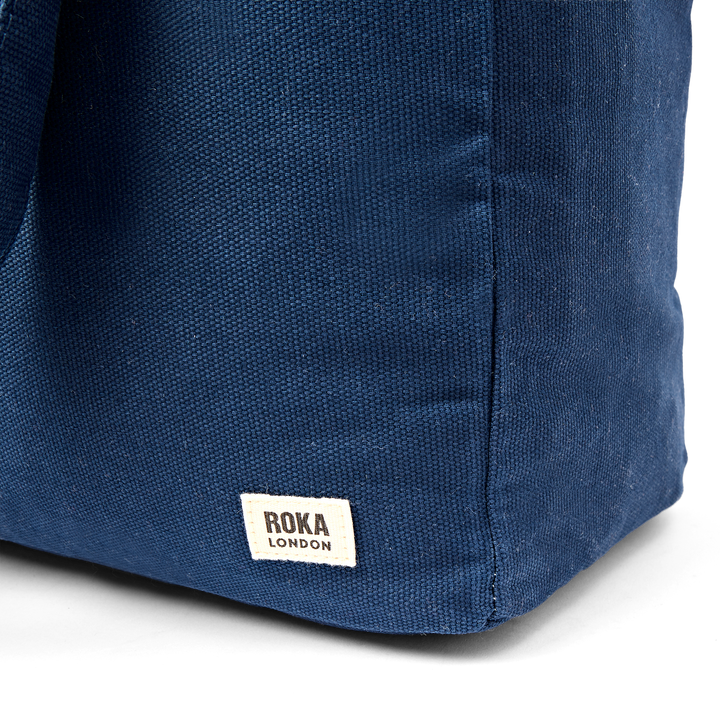 Sloane Shoulder Bag in Admiral