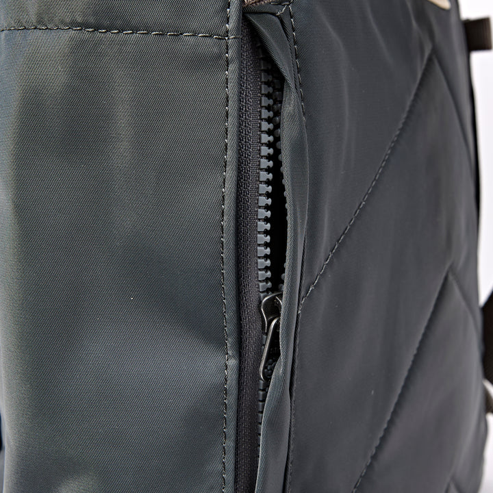 Bayswater Umbrella Backpack in Beluga