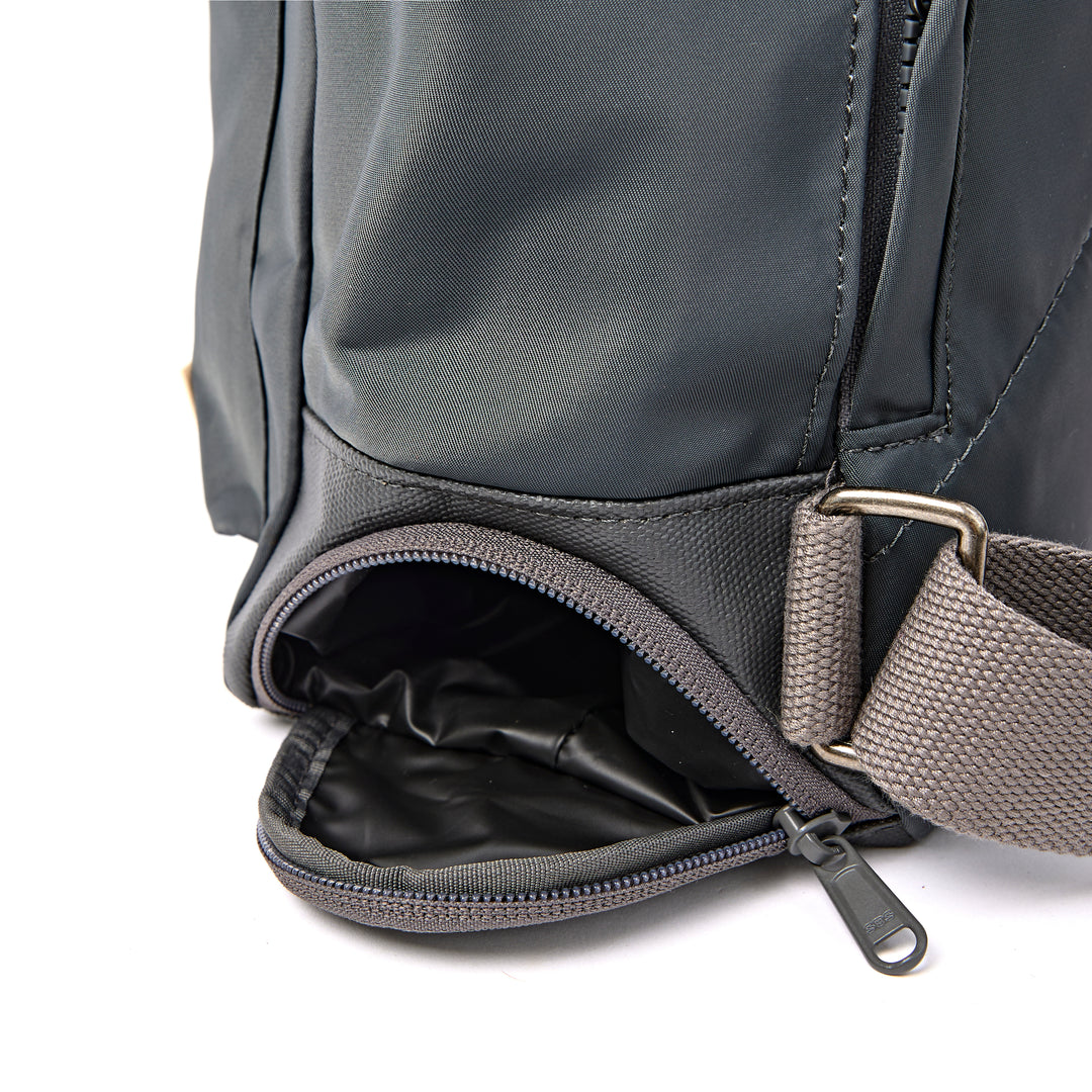 Bayswater Umbrella Backpack in Beluga