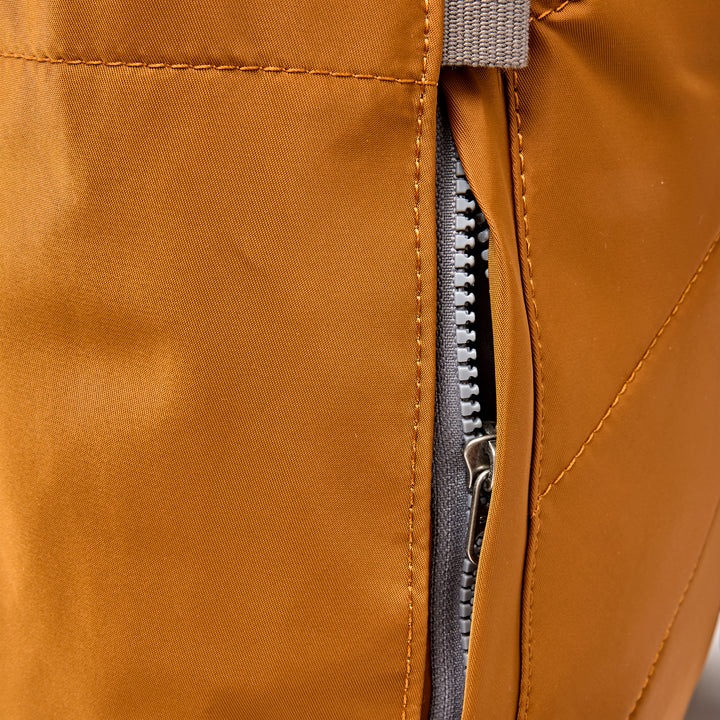 Bayswater Umbrella Backpack in Biscuit