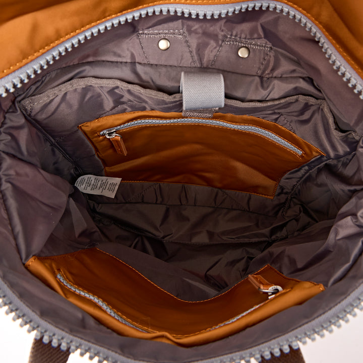 Bayswater Umbrella Backpack in Biscuit