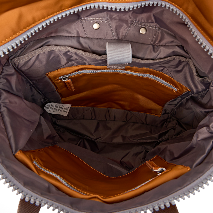 Bayswater Umbrella Backpack in Biscuit