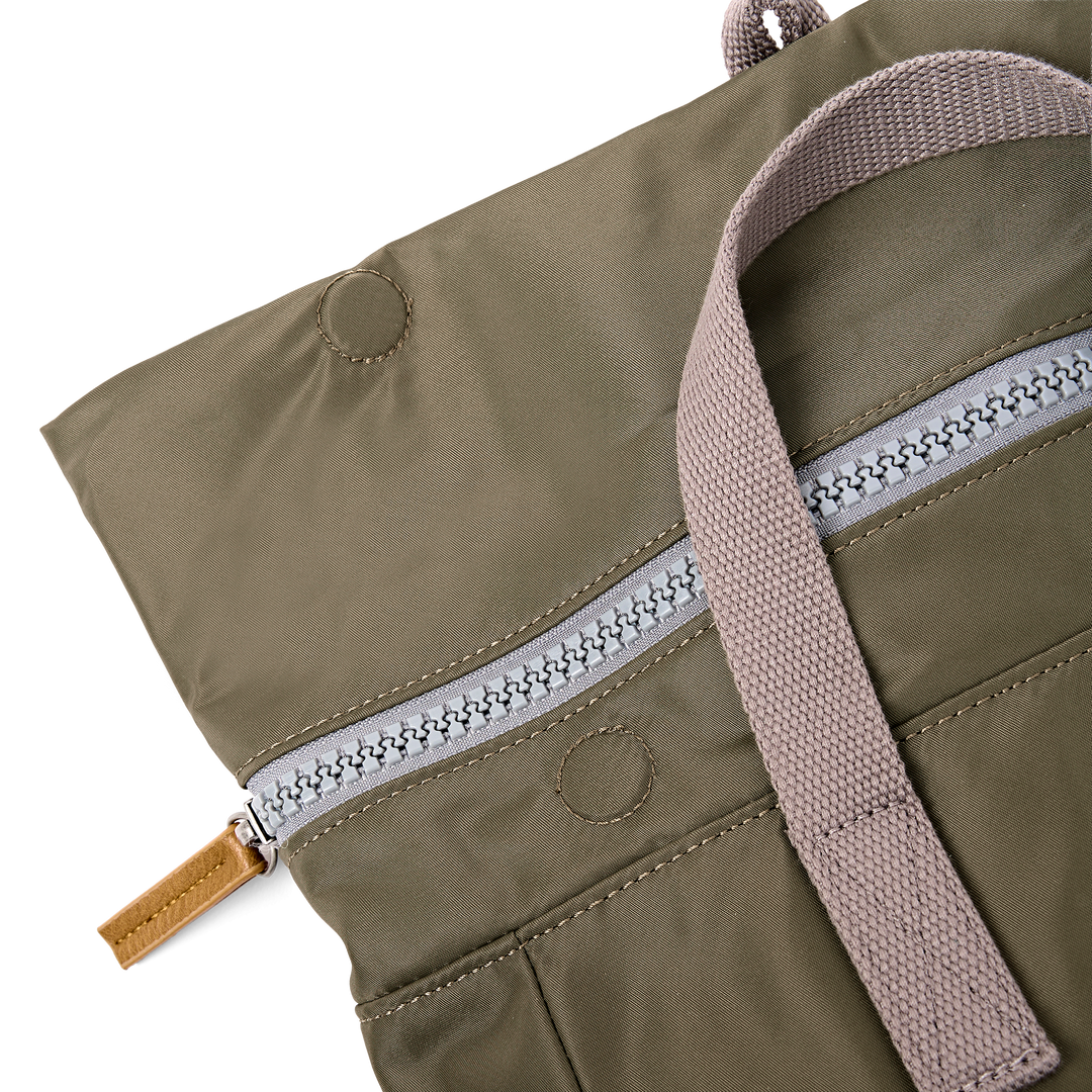 Bayswater Umbrella Backpack in Chive