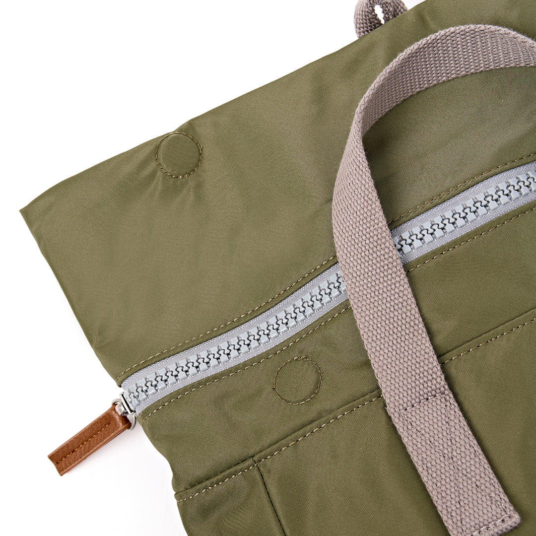 Bayswater Umbrella Backpack in Chive