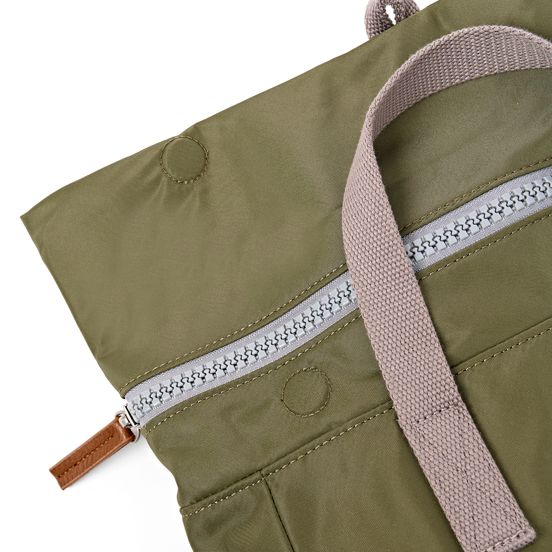 Bayswater Umbrella Backpack in Chive