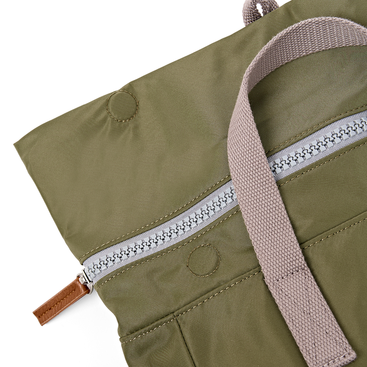 Bayswater Umbrella Backpack in Chive