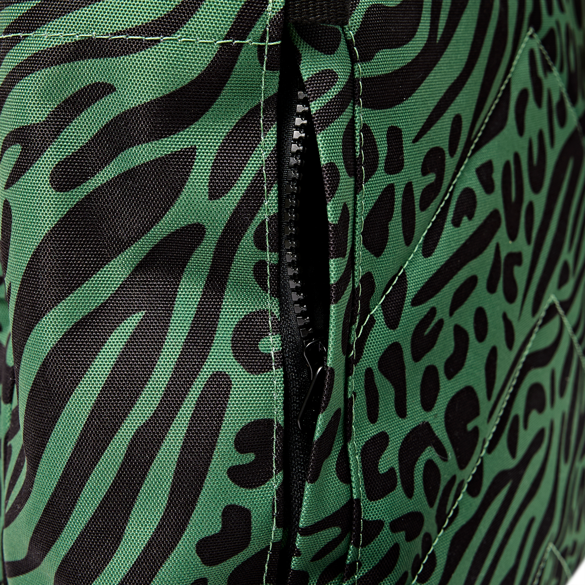 Bayswater Umbrella Backpack in Mixed Animal Artichoke