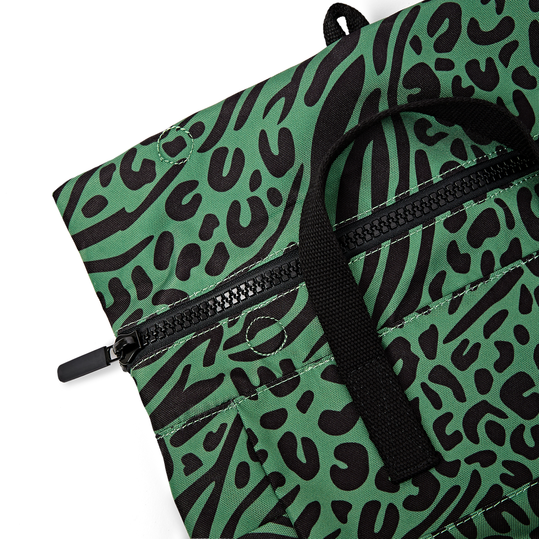 Bayswater Umbrella Backpack in Mixed Animal Artichoke