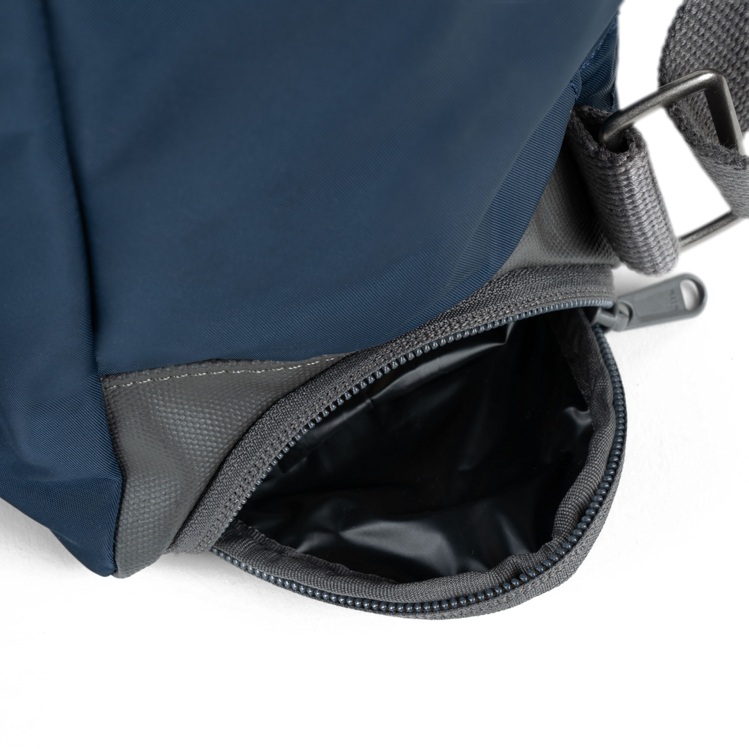 Bayswater Umbrella Backpack in Midnight