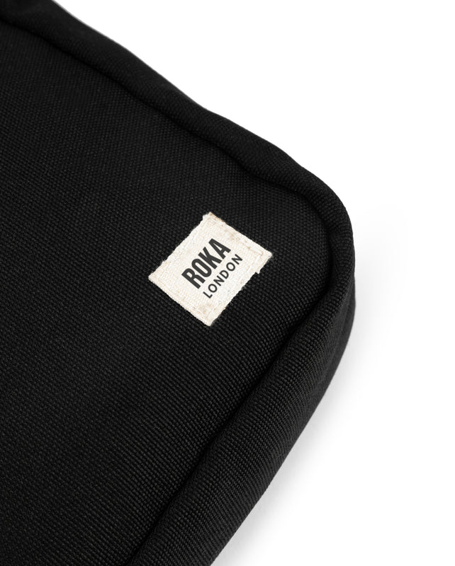 Bond Pocket Crossbody Bag in Ash