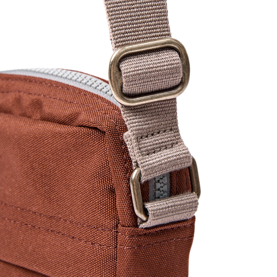 Bond Pocket Crossbody Bag in Chocolate