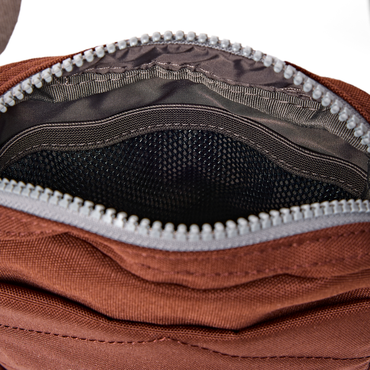 Bond Pocket Crossbody Bag in Chocolate