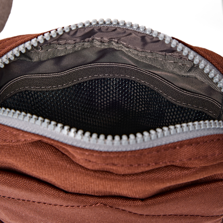 Bond Pocket Crossbody Bag in Chocolate