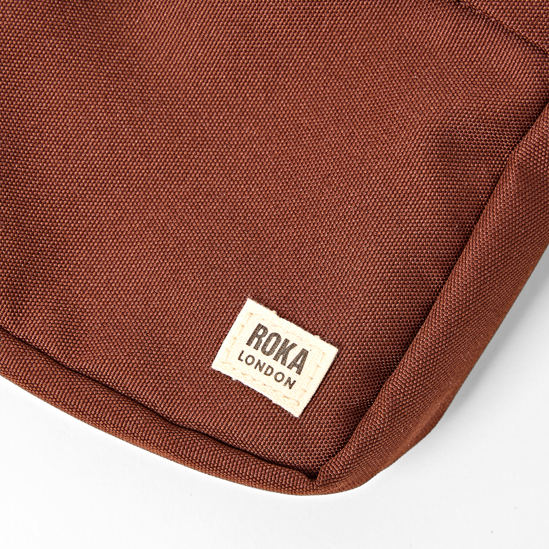 Bond Pocket Crossbody Bag in Chocolate