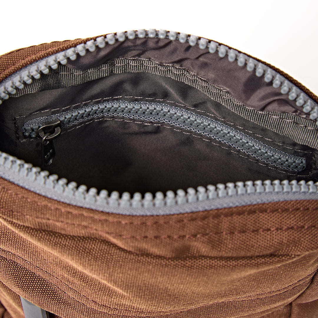 Bond Pocket Crossbody Bag in Cinnamon