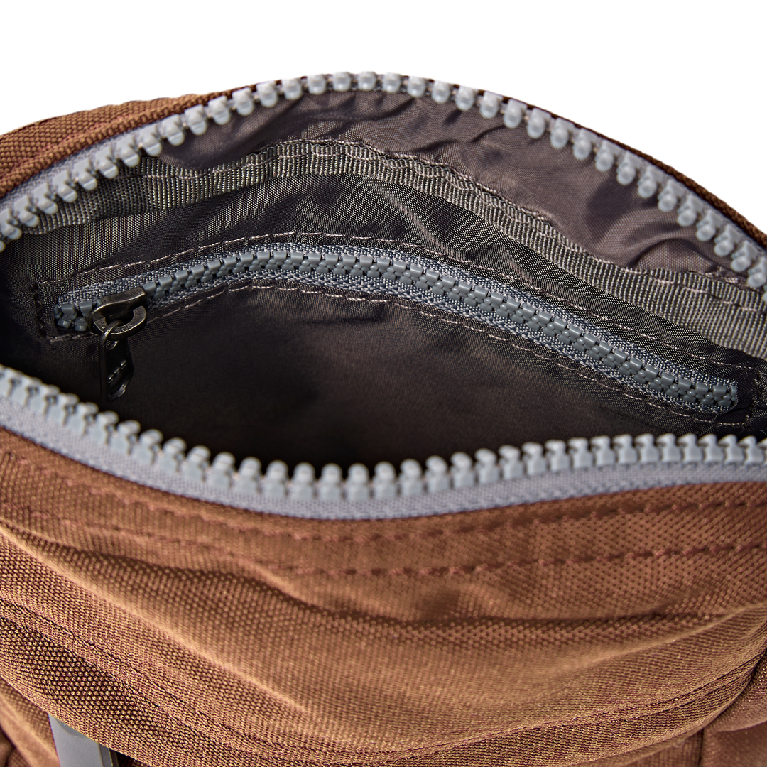 Bond Pocket Crossbody Bag in Cinnamon