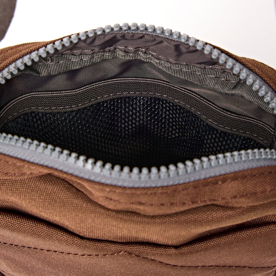 Bond Pocket Crossbody Bag in Cinnamon