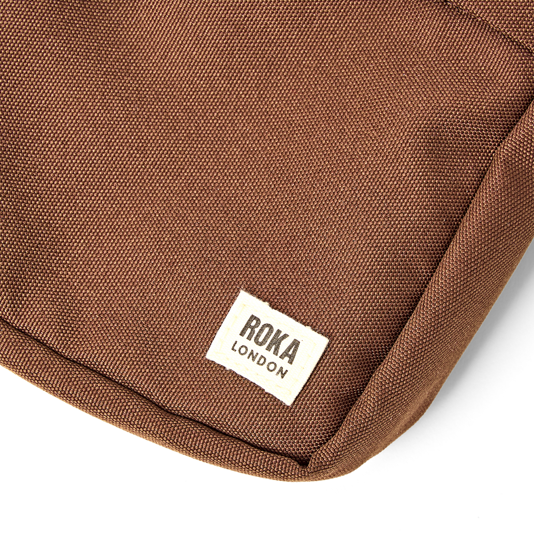 Bond Pocket Crossbody Bag in Cinnamon