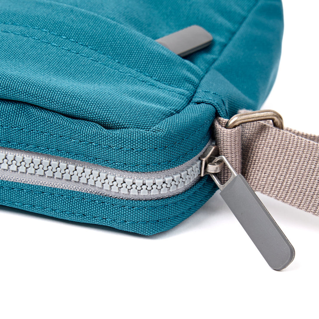 Bond Pocket Crossbody Bag in Deep Teal