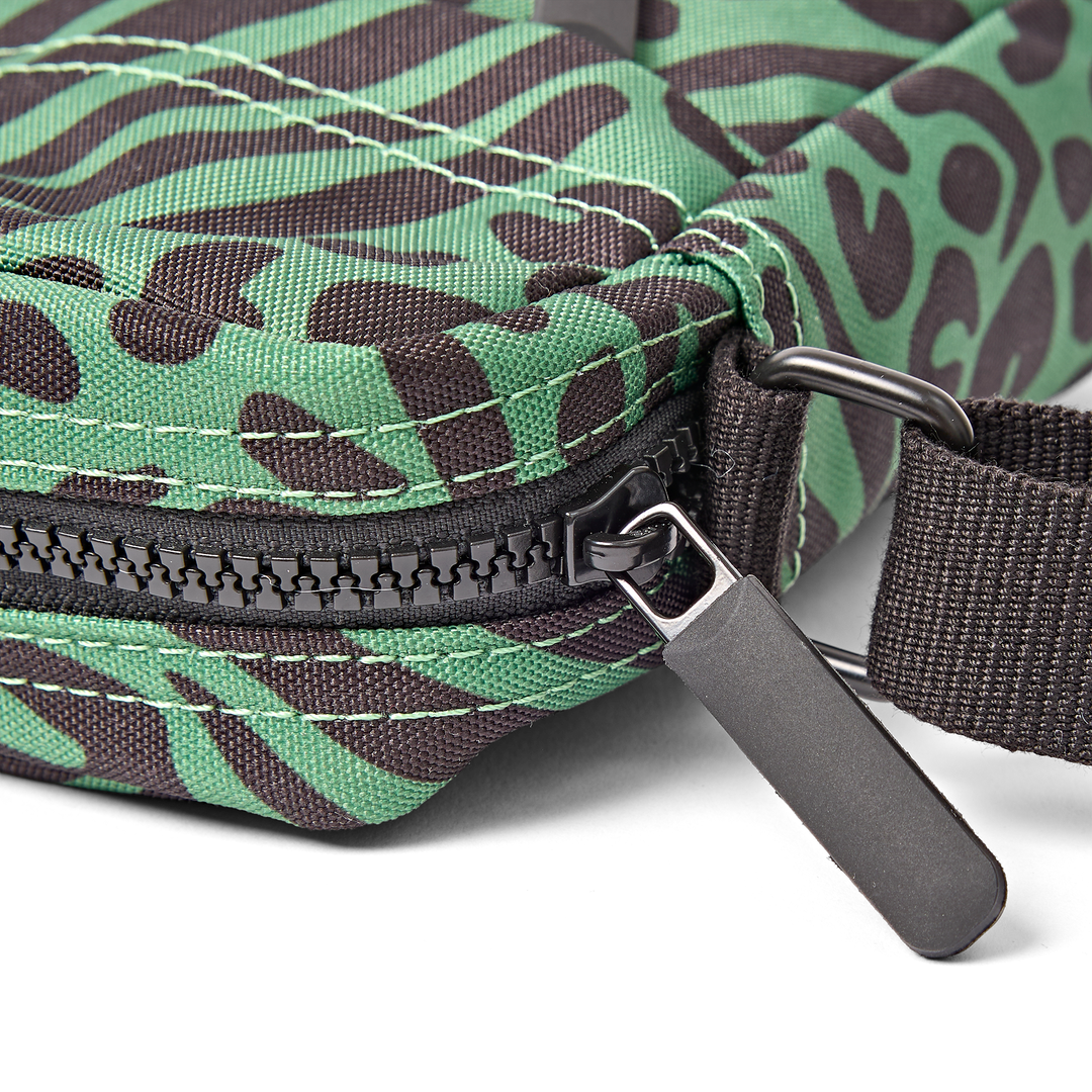 Bond Pocket Crossbody Bag in Mixed Animal Artichoke
