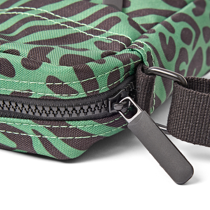 Bond Pocket Crossbody Bag in Mixed Animal Artichoke