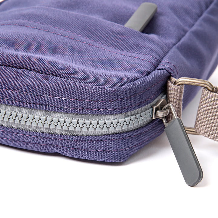 Bond Pocket Crossbody Bag in Oceana