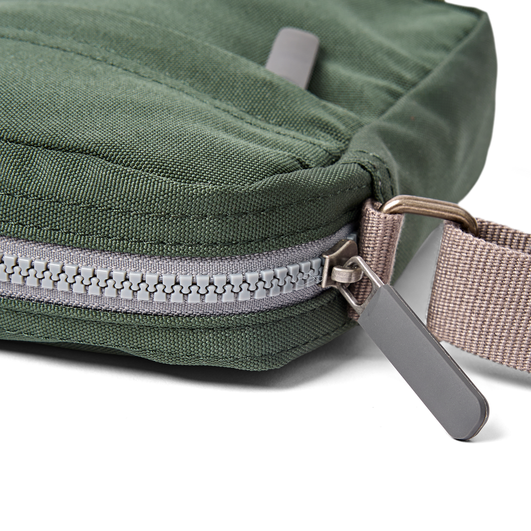 Bond Pocket Crossbody Bag in Thunderstorm