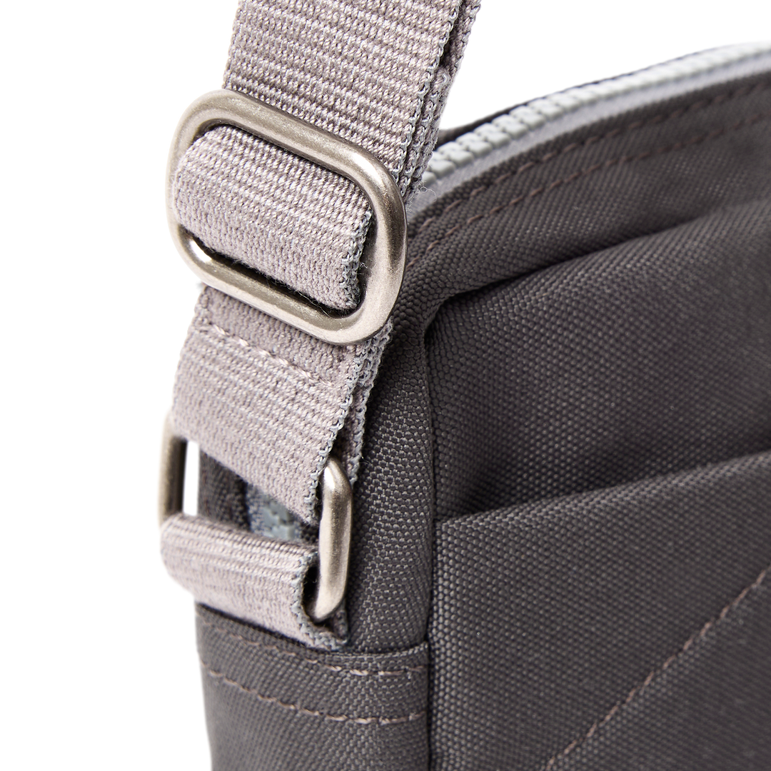 Bond Pocket Crossbody Bag in Carbon
