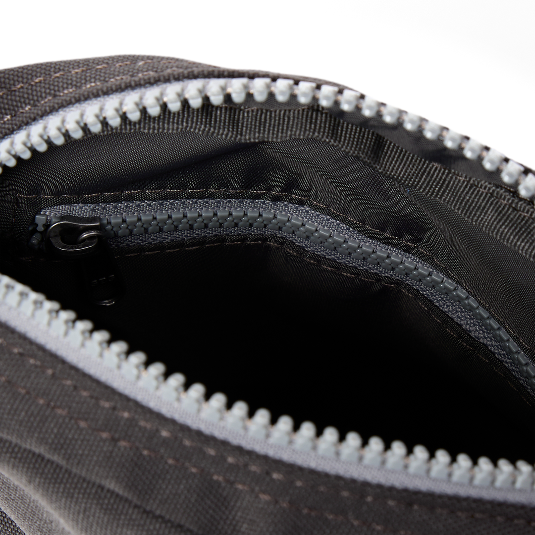 Bond Pocket Crossbody Bag in Carbon