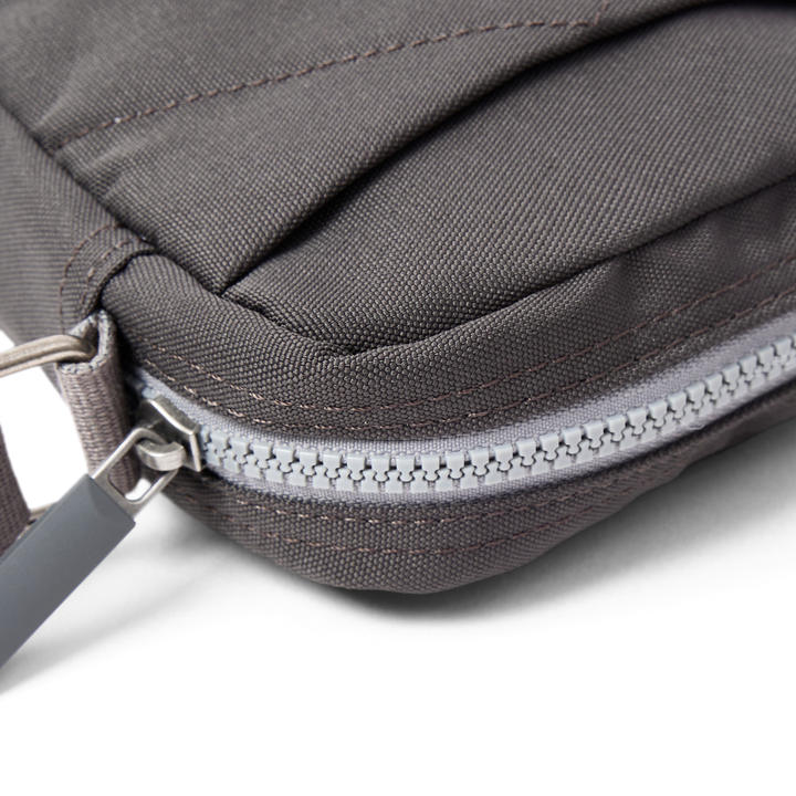 Bond Pocket Crossbody Bag in Carbon