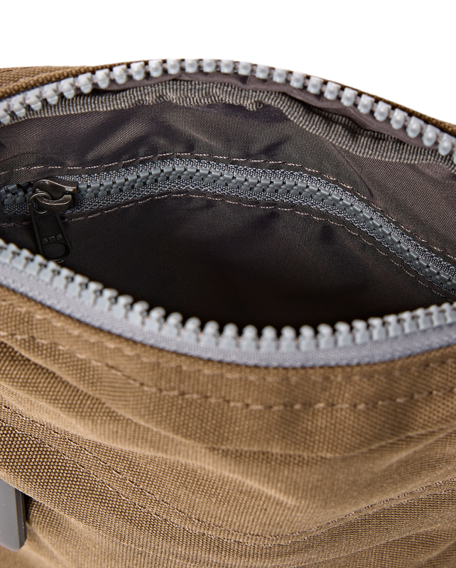 Bond Pocket Crossbody Bag in Sea Spray