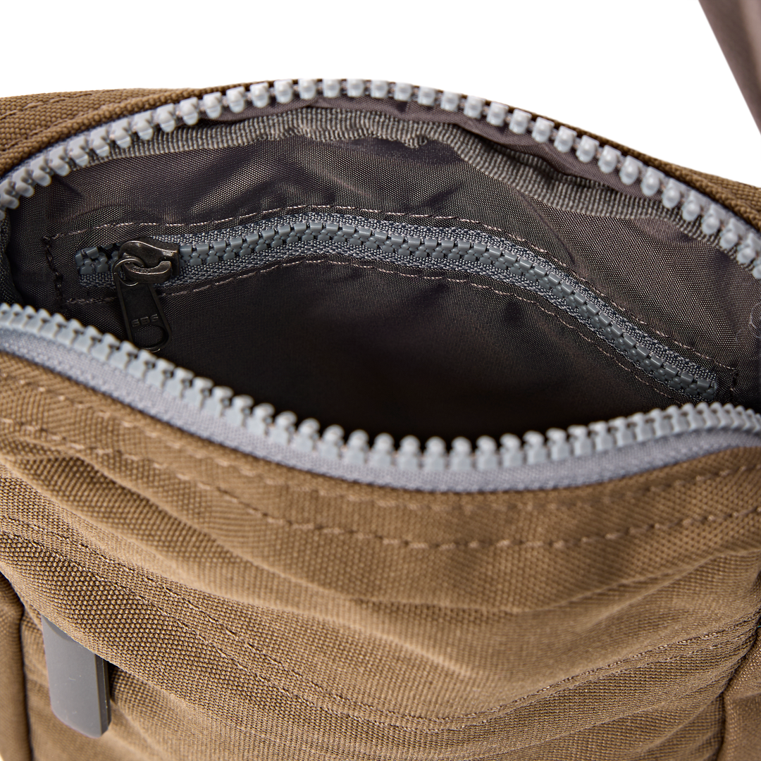 Bond Pocket Crossbody Bag in Sea Spray