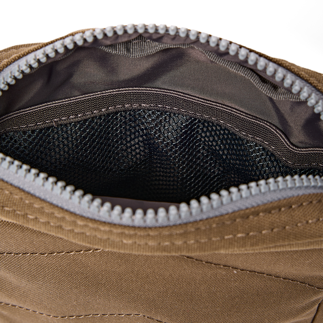 Bond Pocket Crossbody Bag in Sea Spray