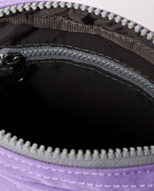 Bond Pocket Crossbody Bag in Thistle Bloom