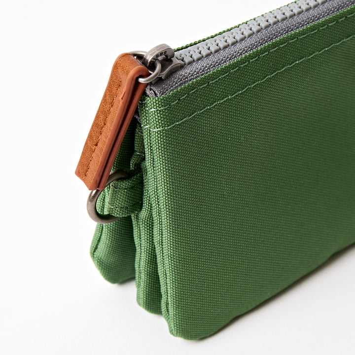 Carnaby Wallet in Artichoke