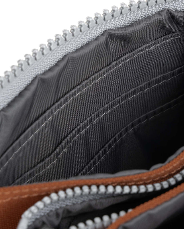 Carnaby Wallet in Bran