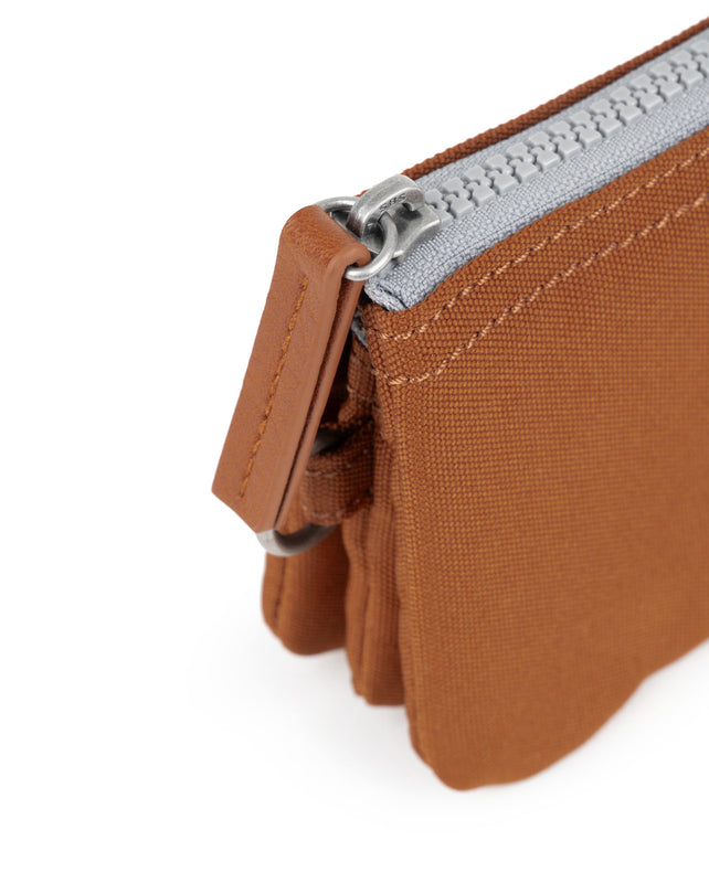 Carnaby Wallet in Bran