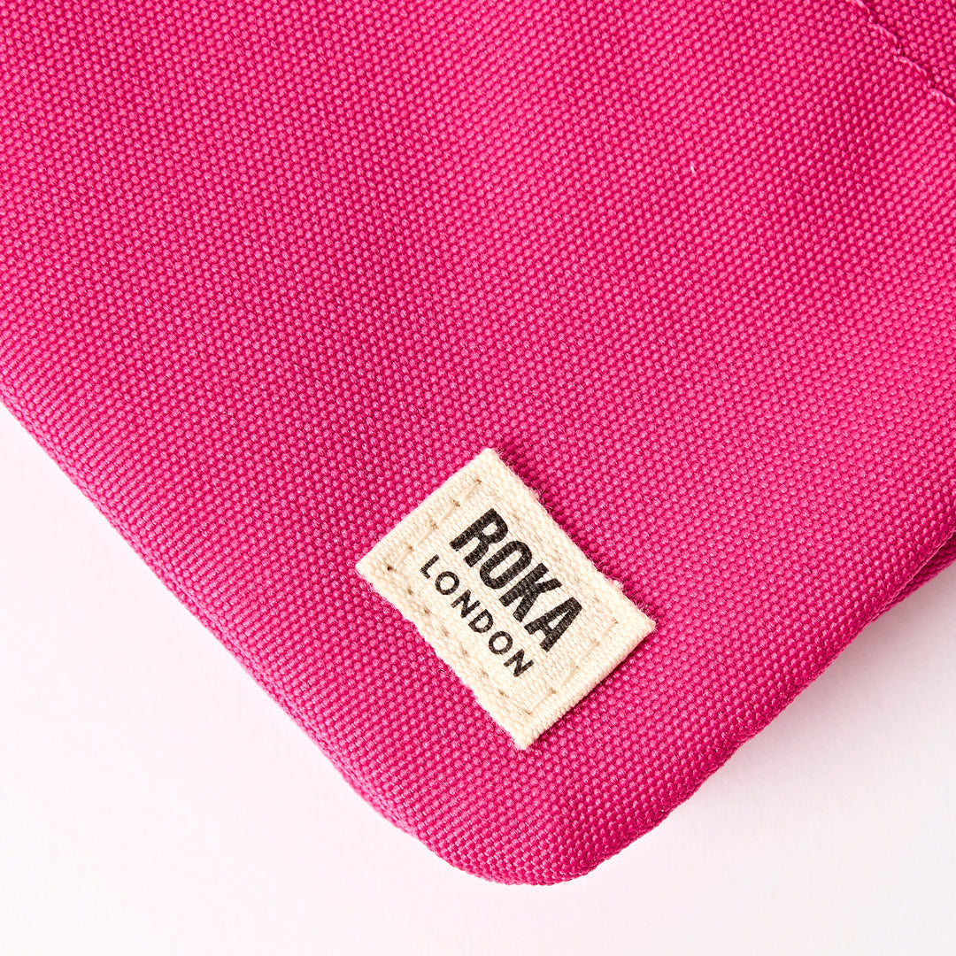 Carnaby Wallet in Granita Red
