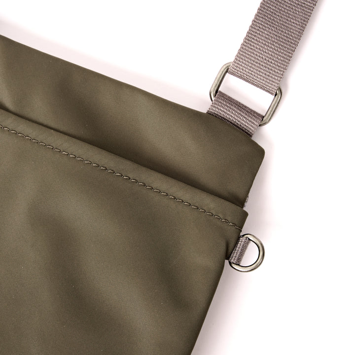 Chelsea B Crossbody Bag in Army